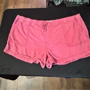 GAP Women's Rose Cargo Shorts